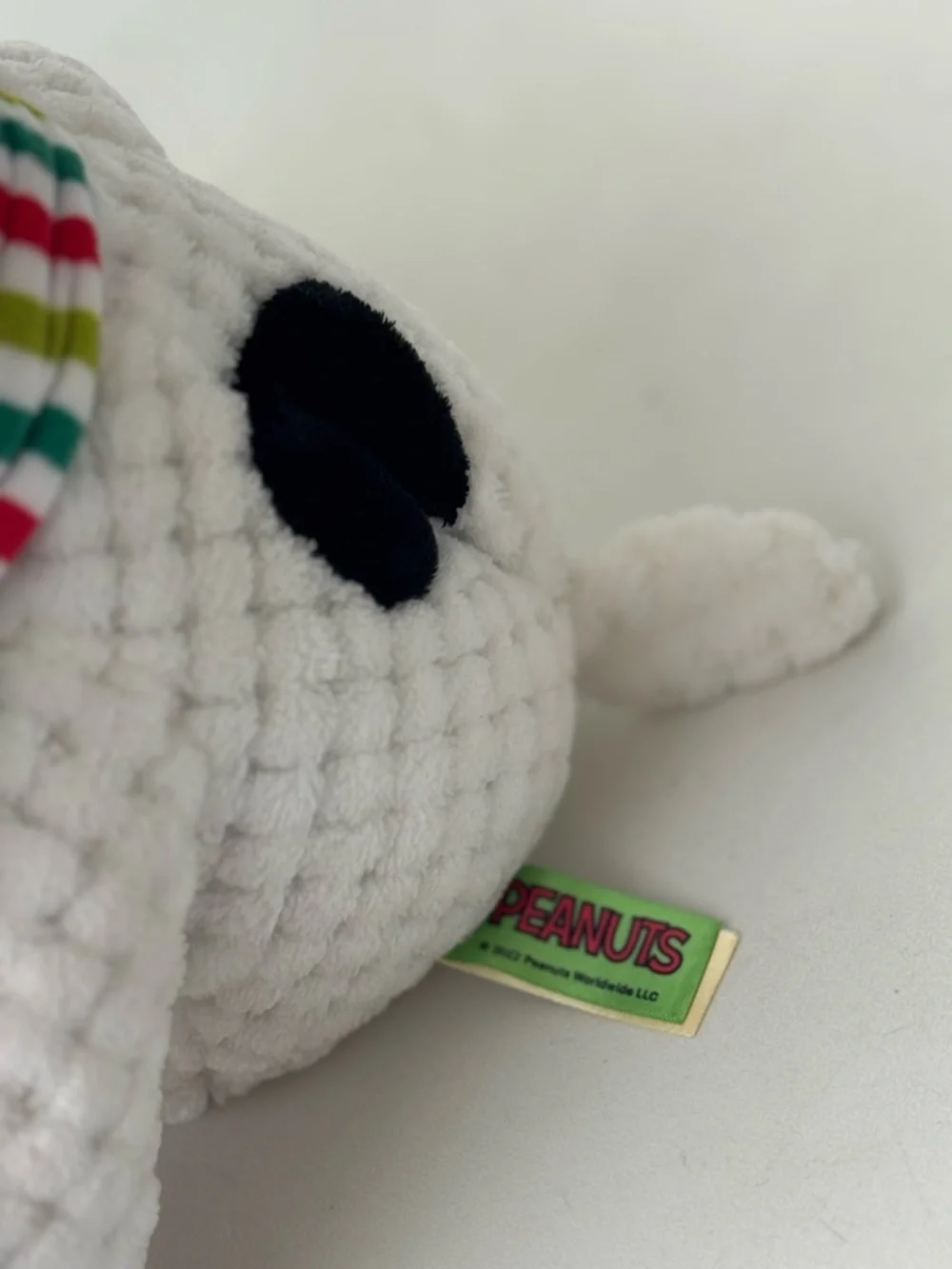 Peanuts Snoopy w/ Scarf & Trapper Hat Musical Light-Up 16" Plush 2022 - Picture 5 of 7